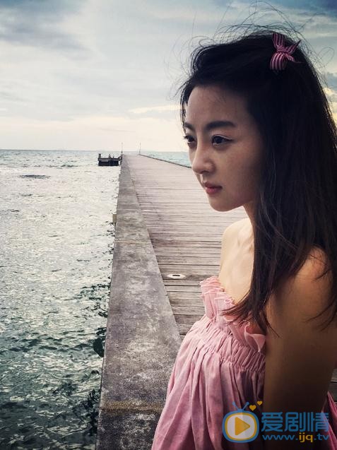 秦鸣悦海边照 秦鸣悦高清写真_秦鸣悦高清剧照