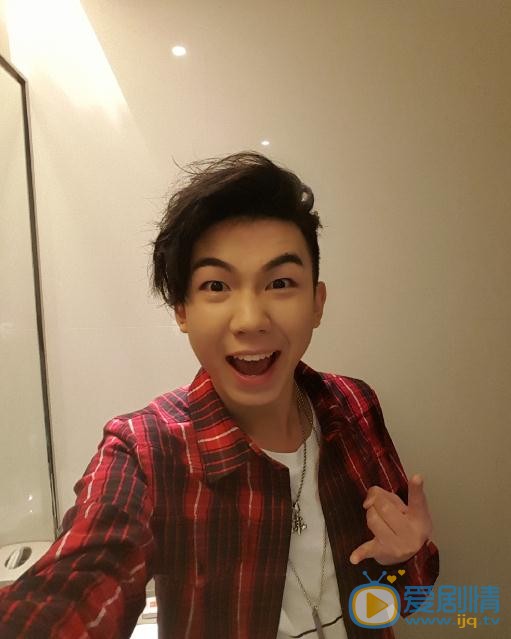 白举纲生活照 白举纲高清写真_白举纲高清剧照