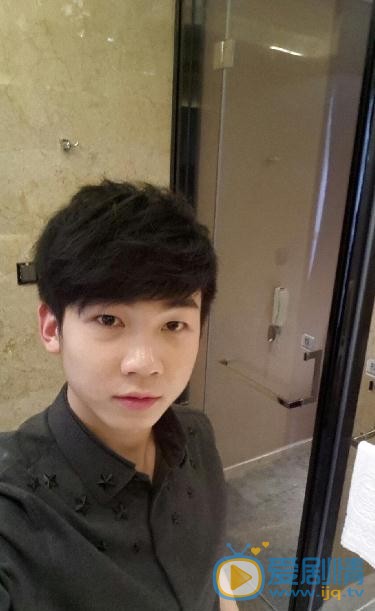 白举纲生活照 白举纲高清写真_白举纲高清剧照