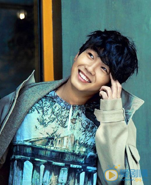 白举纲生活照 白举纲高清写真_白举纲高清剧照