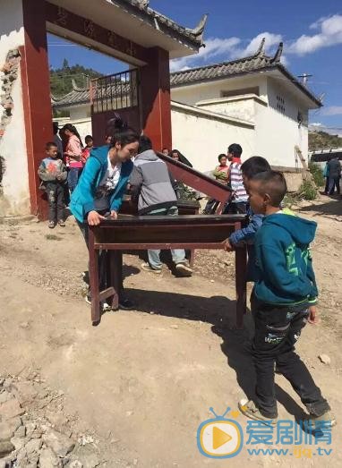 何昊阳公益照 何昊阳高清写真_何昊阳高清剧照