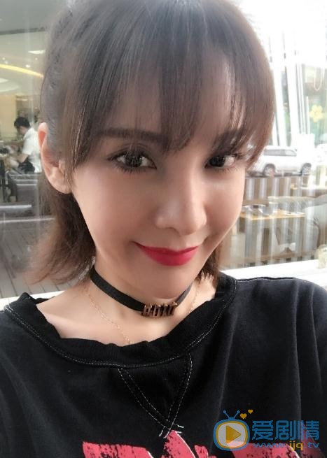何昊阳生活照 何昊阳高清写真_何昊阳高清剧照