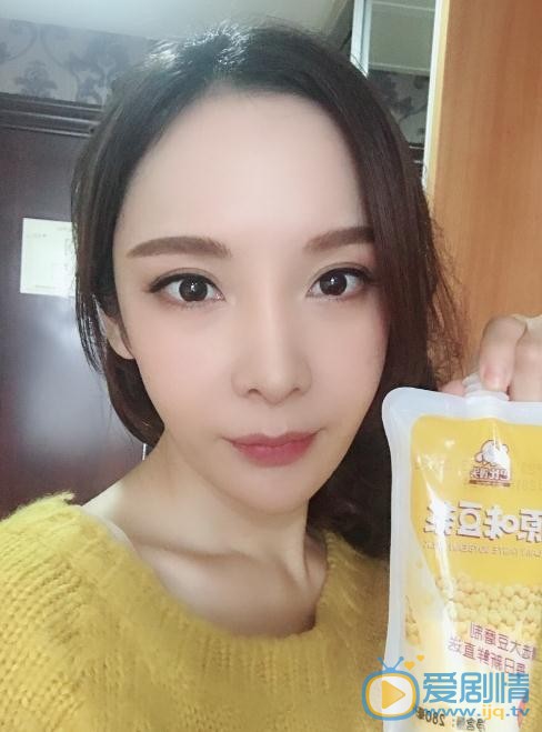 何昊阳生活照 何昊阳高清写真_何昊阳高清剧照