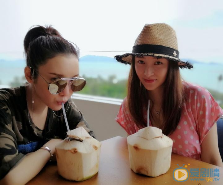 何昊阳海边照 何昊阳高清写真_何昊阳高清剧照