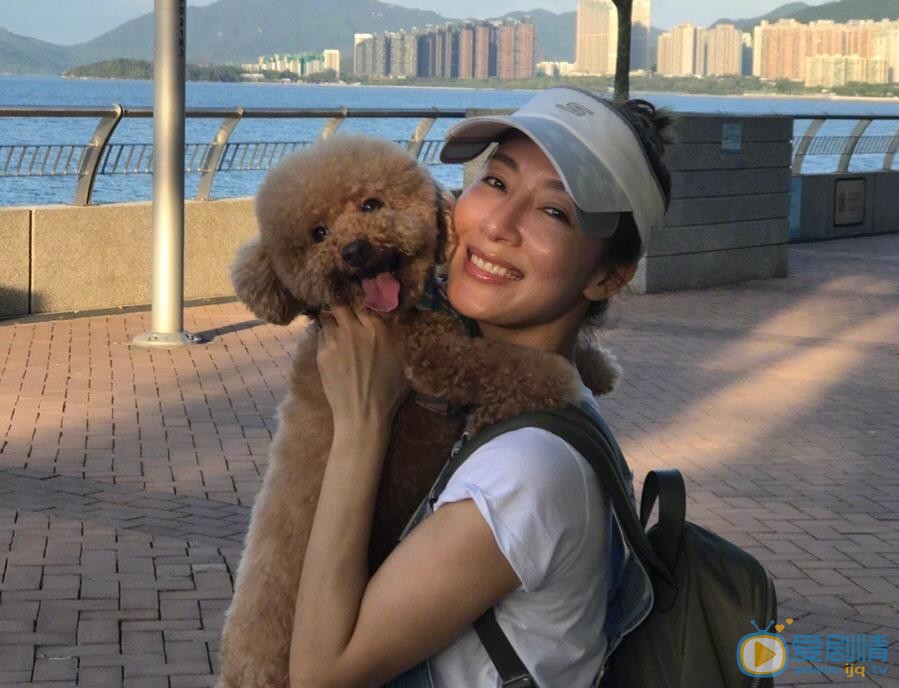 杨怡旅行照 杨怡高清写真_杨怡高清剧照