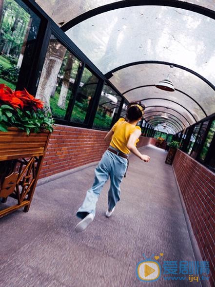 曦子活泼写真 曦子高清写真_曦子高清剧照