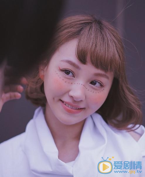 曦子搞怪写真 曦子高清写真_曦子高清剧照