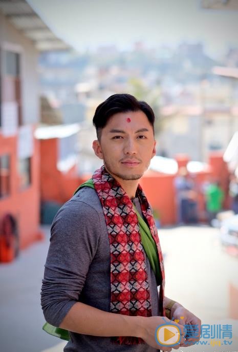 袁伟豪街拍照 袁伟豪高清写真_袁伟豪高清剧照