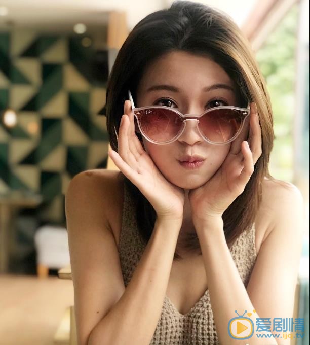 蔡思贝时尚街拍 蔡思贝高清写真_蔡思贝高清剧照