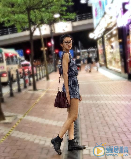 蔡思贝时尚街拍 蔡思贝高清写真_蔡思贝高清剧照
