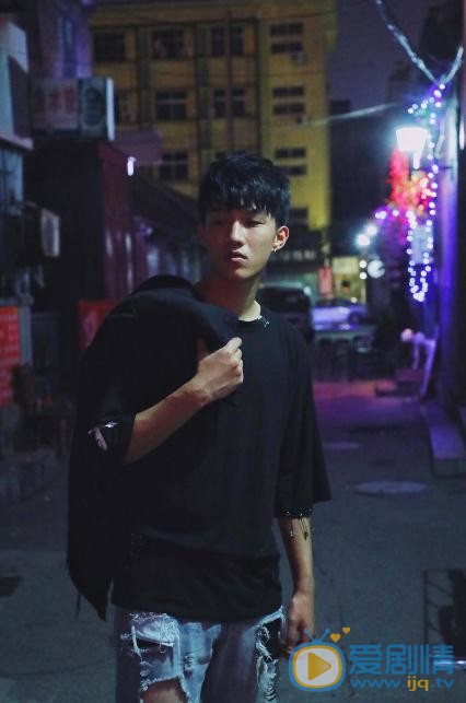 龚锐休闲写真 龚锐高清写真_龚锐高清剧照