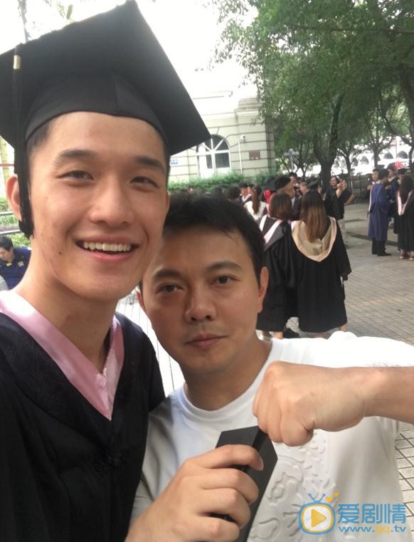 龚锐毕业照 龚锐高清写真_龚锐高清剧照