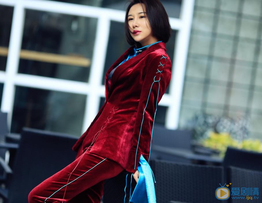 飞儿街拍大片 飞儿高清写真_飞儿高清剧照