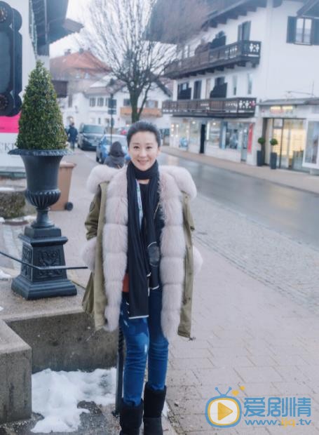 苗圃素颜生活照 苗圃高清写真_苗圃高清剧照