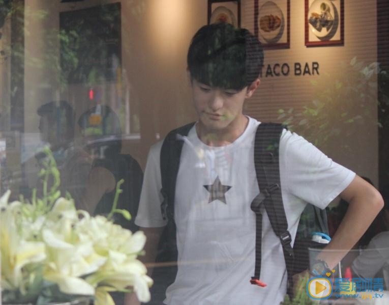 何德瑞生活照 何德瑞高清写真_何德瑞高清剧照