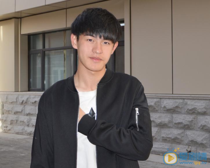 何德瑞生活照 何德瑞高清写真_何德瑞高清剧照