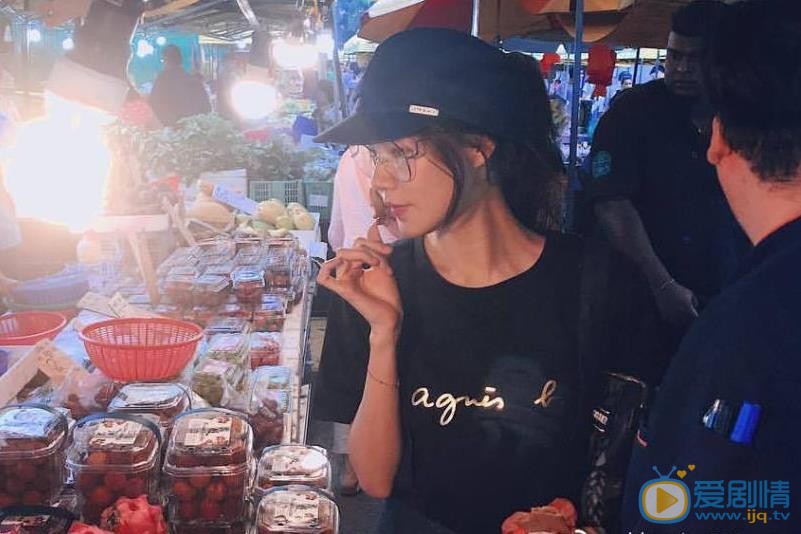 黄翠如街拍写真 黄翠如高清写真_黄翠如高清剧照
