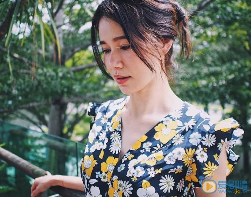 黄翠如街拍写真 黄翠如高清写真_黄翠如高清剧照