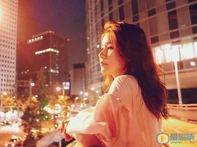 黄翠如街拍写真 黄翠如高清写真_黄翠如高清剧照