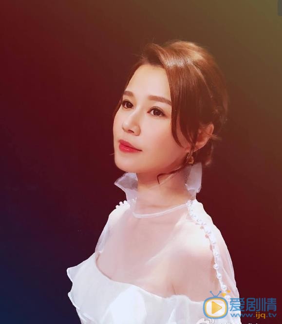 黄翠如气质写真 黄翠如高清写真_黄翠如高清剧照