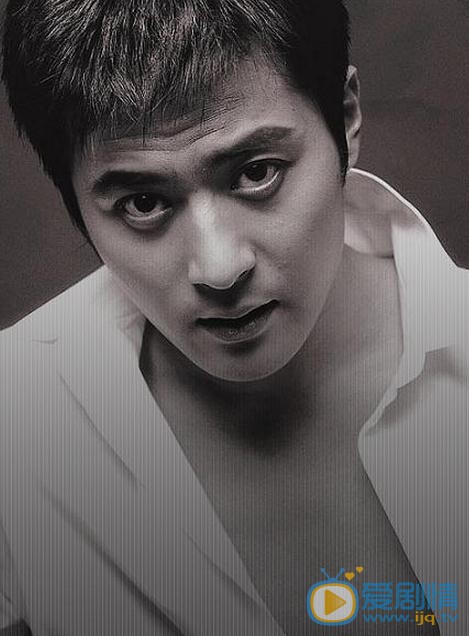 张东健黑白写真 张东健高清写真_张东健高清剧照