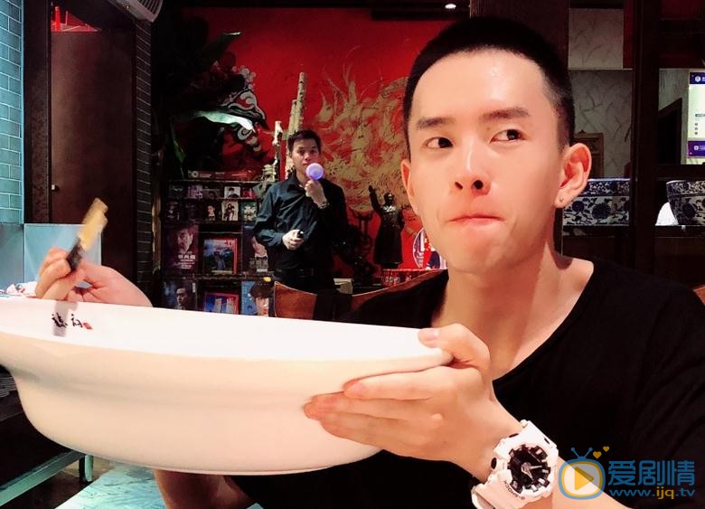 吴瑞淞生活照 吴瑞淞高清写真_吴瑞淞高清剧照