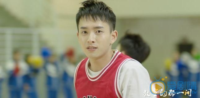 吴瑞淞篮球照 吴瑞淞高清写真_吴瑞淞高清剧照