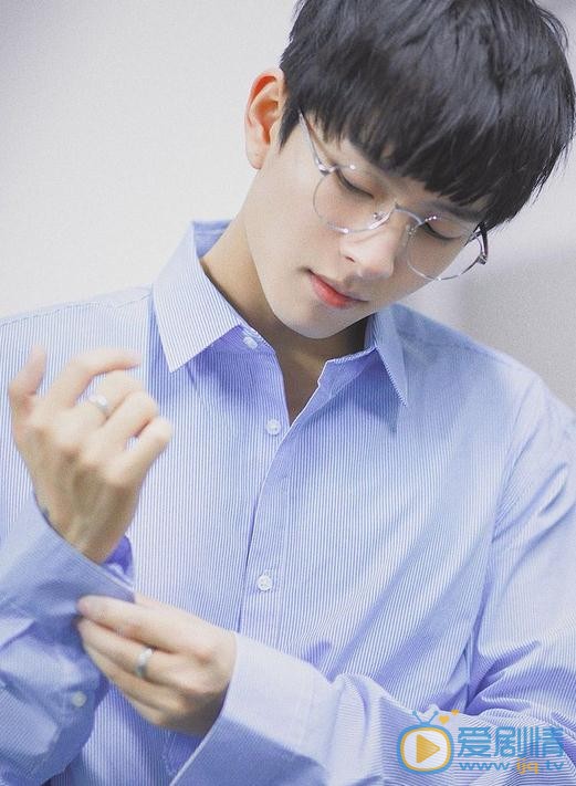 吴瑞淞写真 吴瑞淞高清写真_吴瑞淞高清剧照