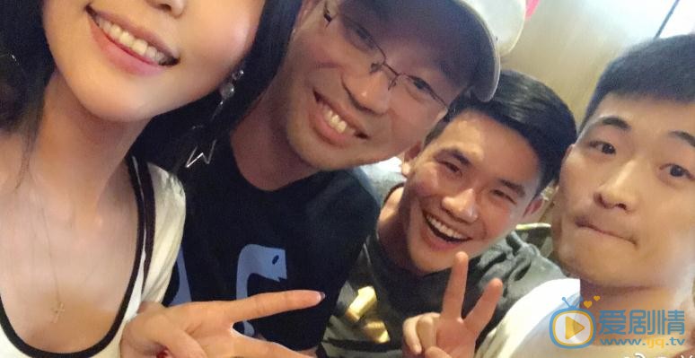 姜寒与人合照 姜寒高清写真_姜寒高清剧照