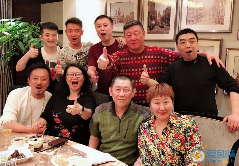 姜寒与人合照 姜寒高清写真_姜寒高清剧照