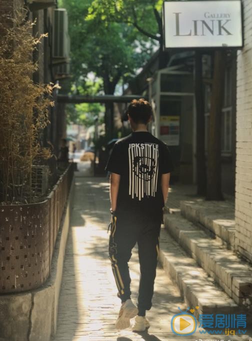 肖旭街拍写真 肖旭高清写真_肖旭高清剧照