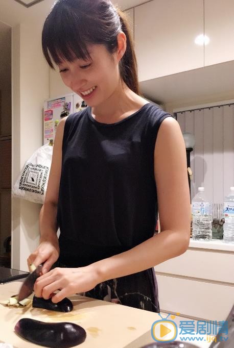 田中千绘生活照 田中千绘高清写真_田中千绘高清剧照