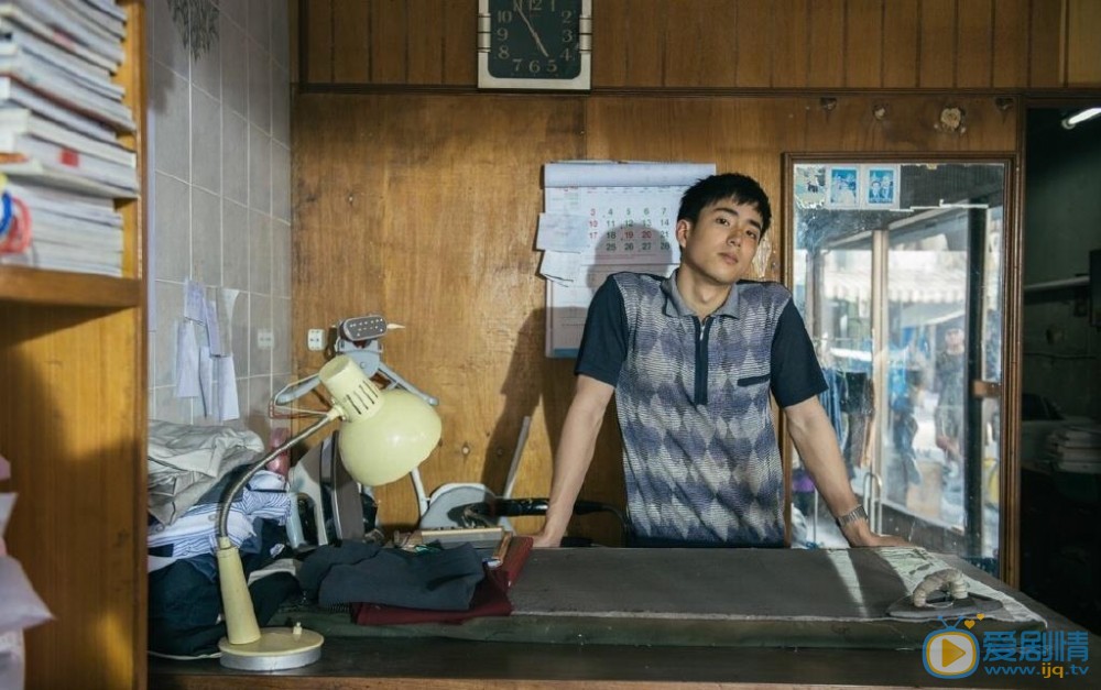 查侬散顶腾古剧照合集 查侬散顶腾古高清写真_查侬散顶腾古高清剧照