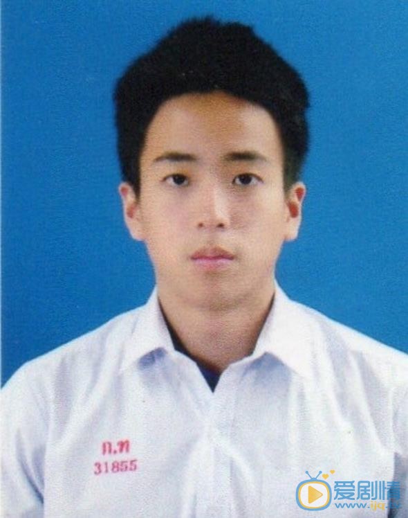 查侬散顶腾古生活照 查侬散顶腾古高清写真_查侬散顶腾古高清剧照