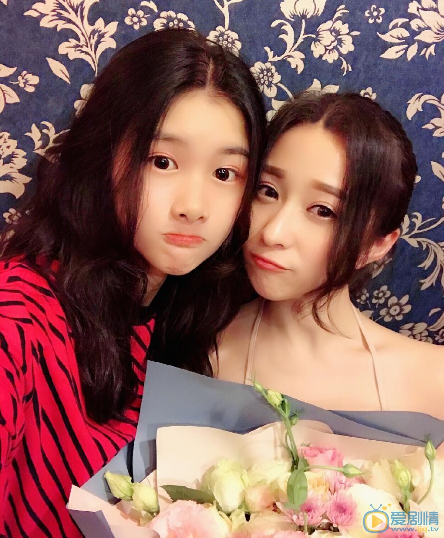 任婉婧闺蜜合照 任婉婧高清写真_任婉婧高清剧照