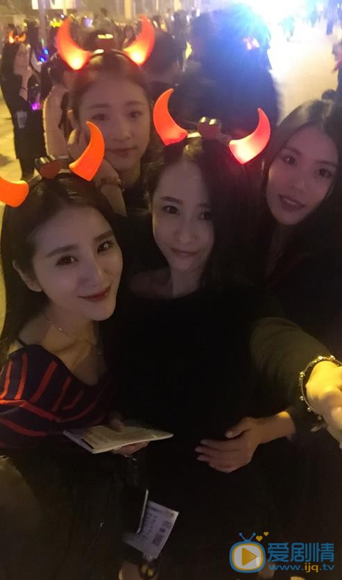 任婉婧闺蜜合照 任婉婧高清写真_任婉婧高清剧照