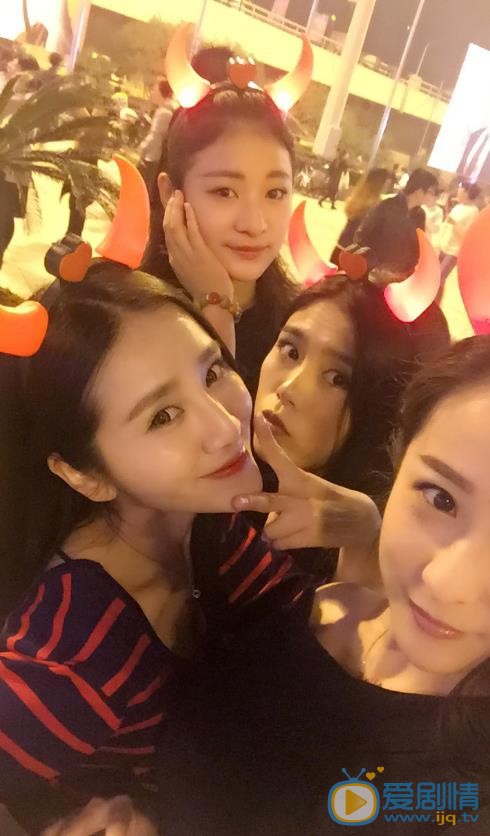 任婉婧闺蜜合照 任婉婧高清写真_任婉婧高清剧照