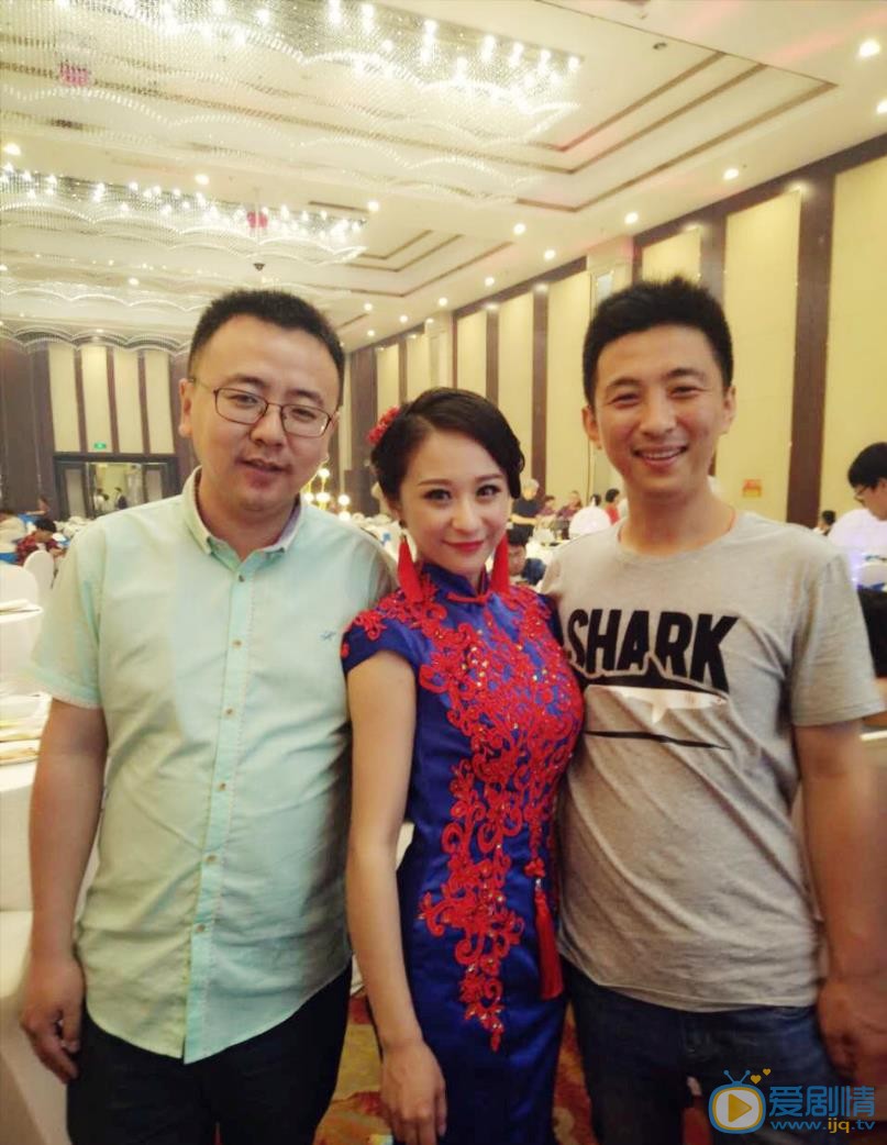 任婉婧与人合照 任婉婧高清写真_任婉婧高清剧照