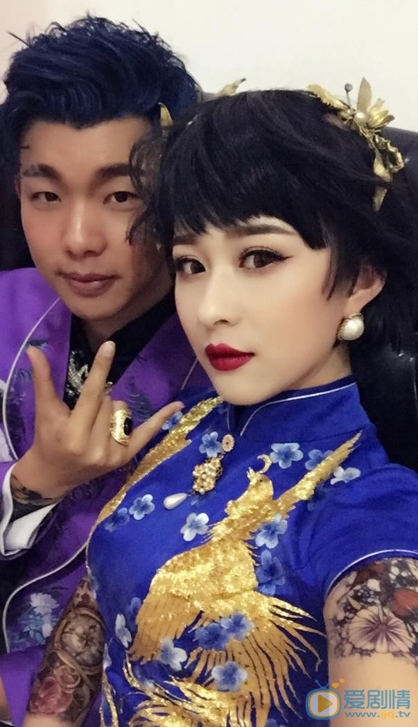 任婉婧与人合照 任婉婧高清写真_任婉婧高清剧照