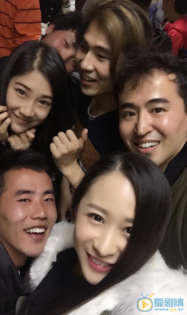 任婉婧与人合照 任婉婧高清写真_任婉婧高清剧照