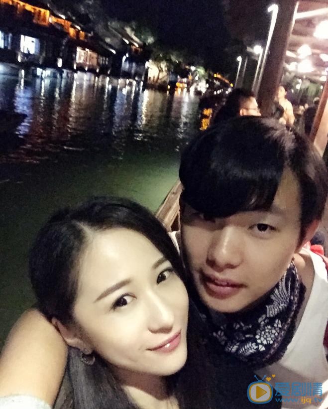 任婉婧与人合照 任婉婧高清写真_任婉婧高清剧照