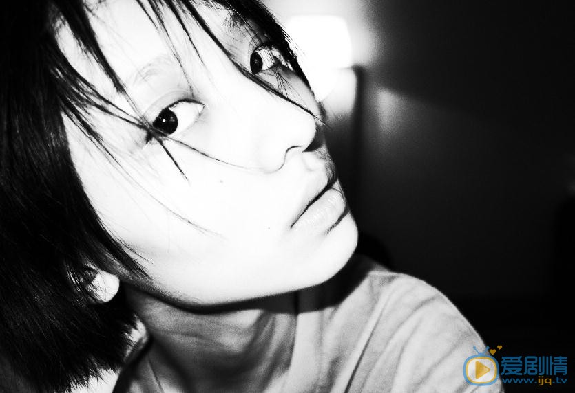 马渝捷黑白写真 马渝捷高清写真_马渝捷高清剧照