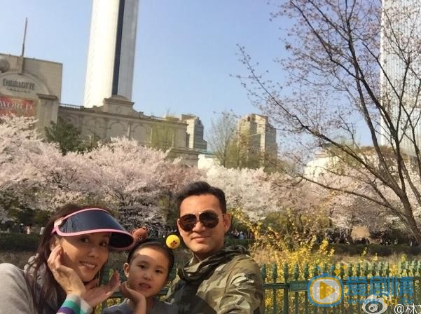 林文龙全家福 林文龙高清写真_林文龙高清剧照