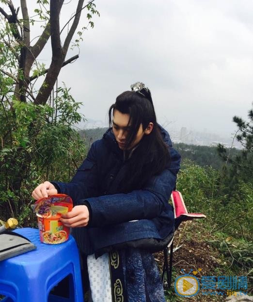 卫延侃片场照 卫延侃高清写真_卫延侃高清剧照