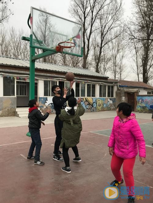 孙子航公益照 孙子航高清写真_孙子航高清剧照
