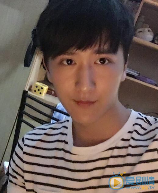 窦柏林生活照 窦柏林高清写真_窦柏林高清剧照