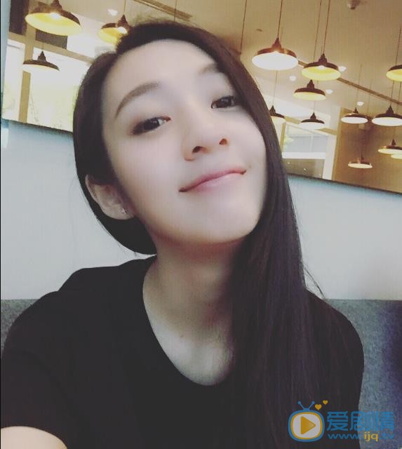 周宸佳生活照 周宸佳高清写真_周宸佳高清剧照