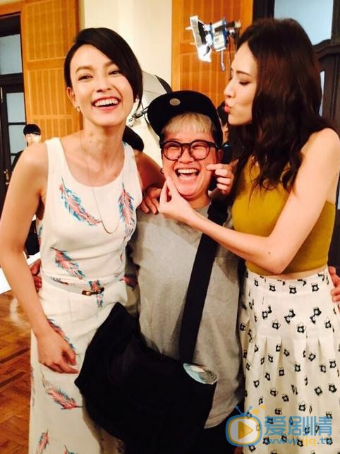许玮甯与人合照 许玮甯高清写真_许玮甯高清剧照
