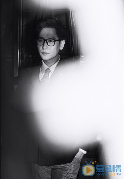 李好绅士大片 李好高清写真_李好高清剧照