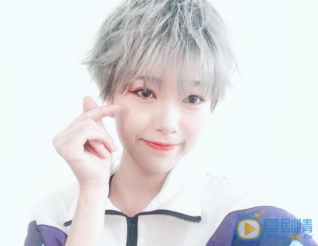 罗怡恬自拍照 罗怡恬高清写真_罗怡恬高清剧照